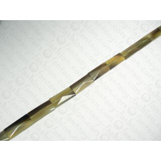 Grey-White Horn rect. diamond ld ca. 38x16mm