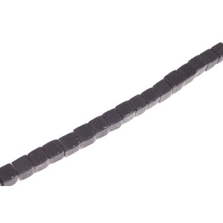 Stingray leather dice black polish / ca.18mm / 24pcs.