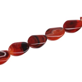 Stone Red line agate twisted oval / 40mm.
