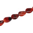 Stone Red line agate twisted oval / 40mm.