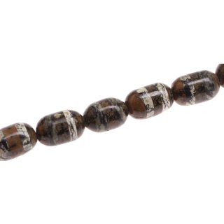 Stone  White serpentine w sunburst comb. oval   / 22mm.