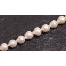 Natural Freshwater Pearl Beads white / Teardrop / 12x10mm.