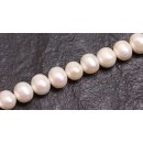 Natural Freshwater Pearl Beads white / Semi Round / 10x11mm.