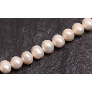 Süßwasserperlen weiss / Semi Round / 11x13mm.