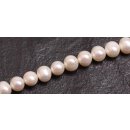 Natural Freshwater Pearl Beads white / Semi Round / 9x10mm.