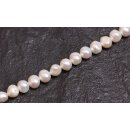 Natural Freshwater Pearl Beads white / Irregular / 7x9mm.