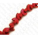 Coco Half Moon Red ca. 5x10mm / 80pcs.