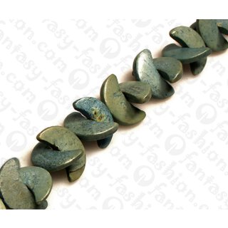 Coco Half Moon Grey ca. 10x20mm / 40pcs.