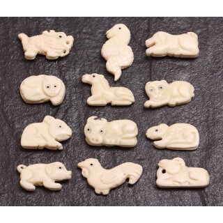 Knochen Perlen White Animals / 20mm. / 12pcs.