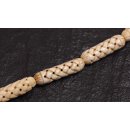 Knochen Perlen Beige Hand carved Tube rounded / 36x10mm....