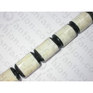 Knochen tube w. black horn, ca. 33x23x16mm