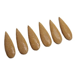 Stingray leather long teardrops light beige / ca.70x22mm / 6 pcs.