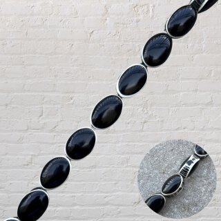 Bone with resin oval black  / ca.21x15x12mm  / 18pcs.