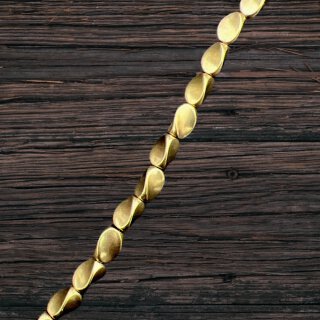 brass gold shiny twisted brass I 8 mm.