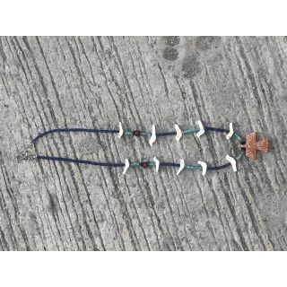 Zuni Fetisch Halskette kurz Lapis Tuerkis Voegel Variante mit Terracotta Adler